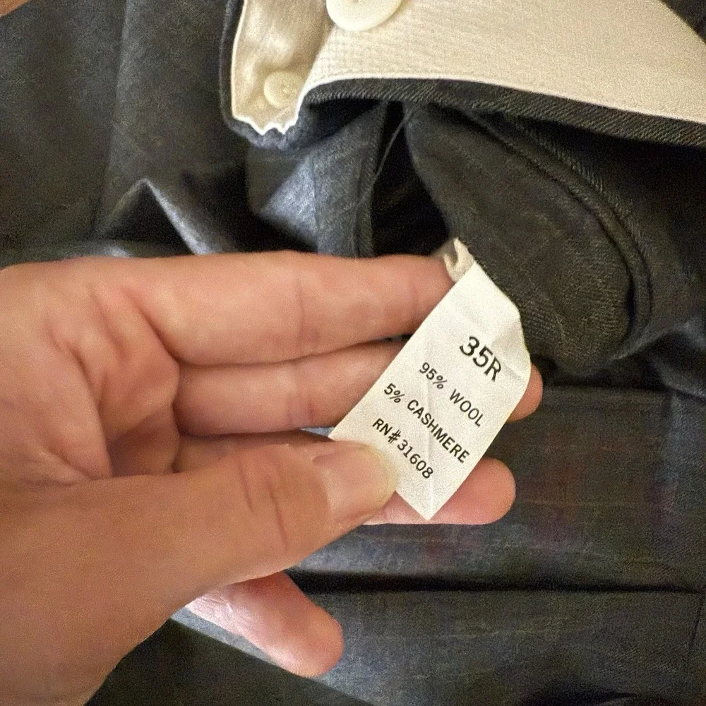 Jos A Bank Signature Collection 2 Pc Suit 41R Light Gray Glen Check Plaid‎ 35R